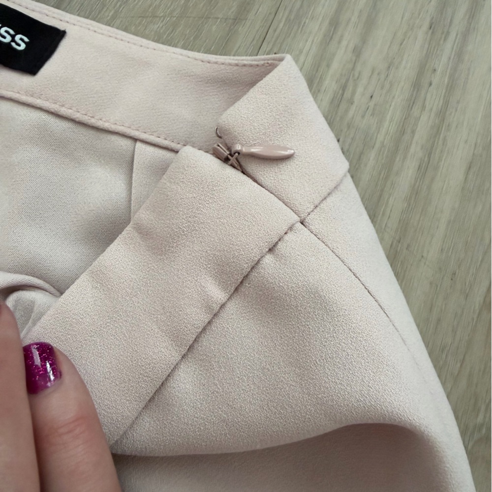 Express Blush Pencil Skirt - Picture 4 of 6